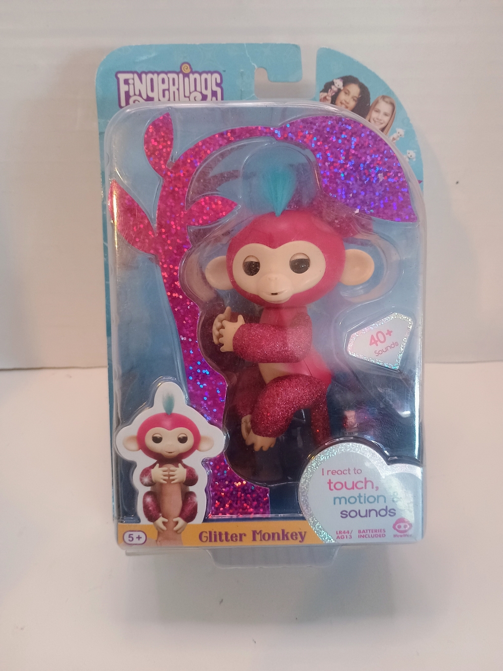 WowWee Fingerlings Razzberry Glitter Monkey Razz Interactive Baby Adorable Pet